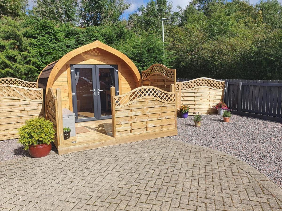 Conifer Cabins Форт-Вільям Екстер'єр фото