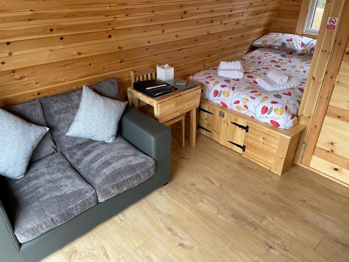 Conifer Cabins Форт-Вільям Екстер'єр фото