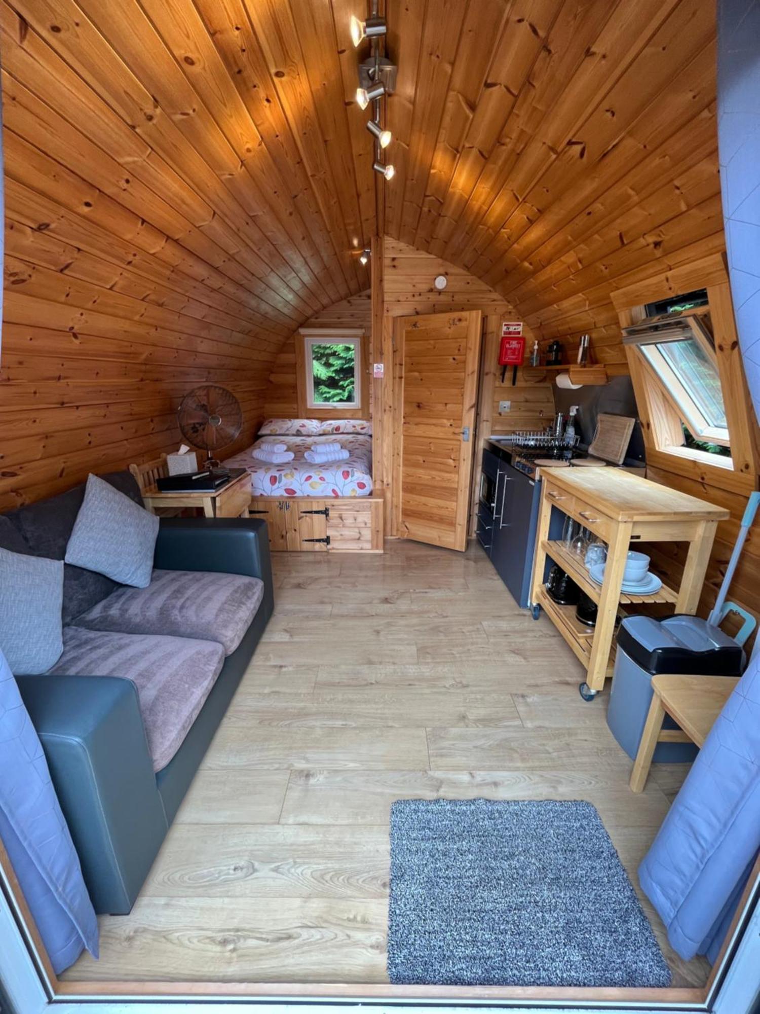 Conifer Cabins Форт-Вільям Екстер'єр фото